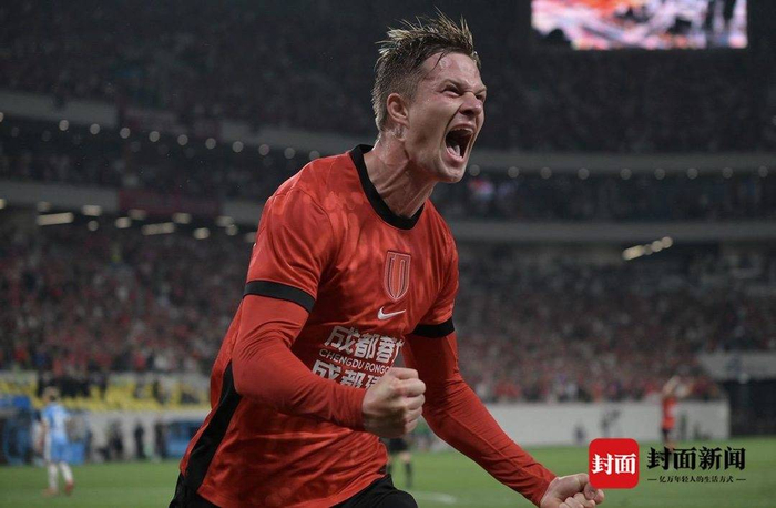 开云平台-八连胜！成都蓉城主场3-0轻取河南|河南队|中超|索罗金|上海申花足球俱乐部|拜合拉木_新浪新闻