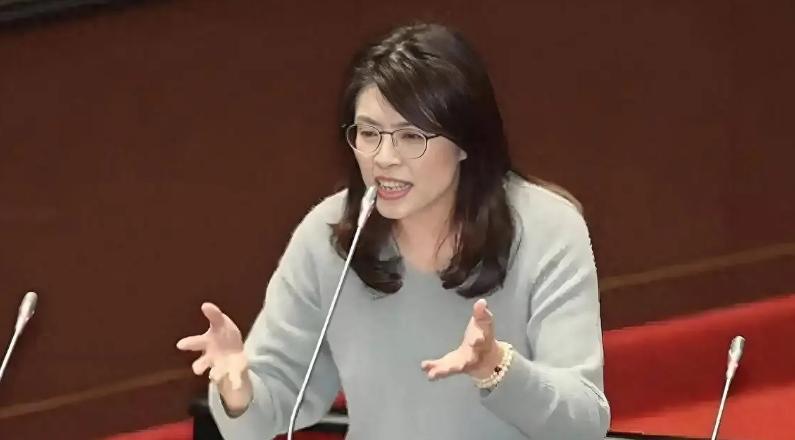 开云体育-国民党内讧，前高层冲闯党部斥责郑丽文：你不配当主席，是个卒子